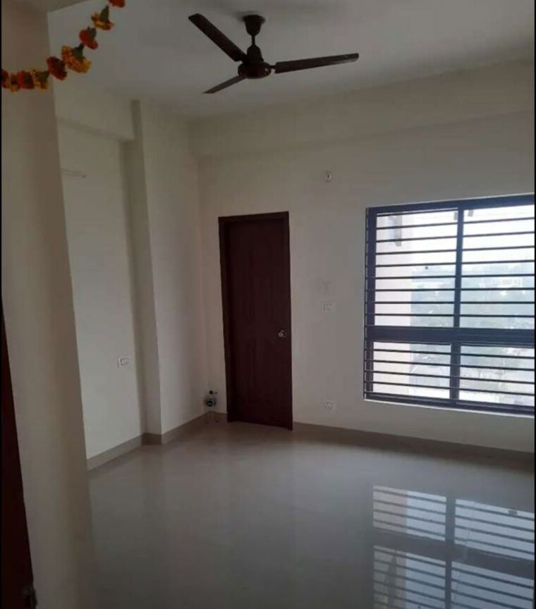 Room, chinhat 3 Bedroom 1200 Sq.Ft. Apartment In Chinhat Lucknow 10168528