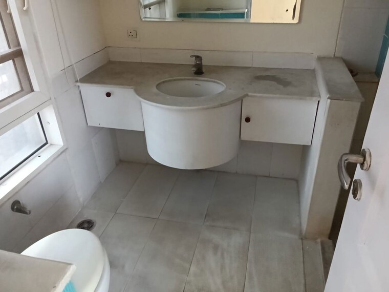 Bathroom, jaypee-green-the-star-court 2 Bedroom 1750 Sq.Ft. Apartment In Jaypee Greens Greater Noida 10168520