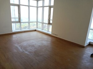 Room in 2 BHK Apartment at Jaypee Green The Star Court, Jaypee Greens – for Rent