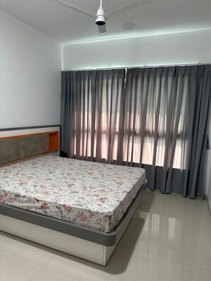 Bedroom in 2.5 BHK Apartment at Landmark Building Bandra West, Bandra West – for Rent