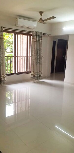 Room in 2 BHK Apartment at Ecohomes Eco Park, Marol – for Rent
