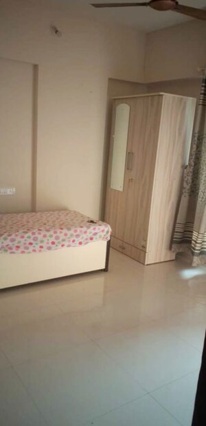 Bedroom in 2 BHK Apartment at Ecohomes Eco Park, Marol – for Rent
