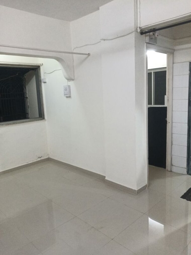 Room, vasant vihar 1 RK 400 Sq.Ft. Apartment In Vasant Vihar Thane 10168569