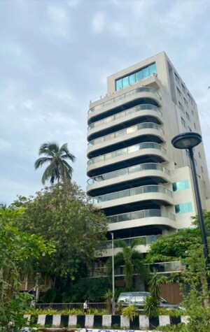 4 BHK Apartment – Exterior View View at Bandra West - for Rent