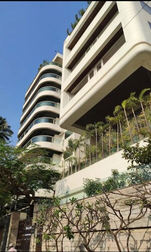 4 BHK Apartment – Exterior View View at Bandra West - for Rent