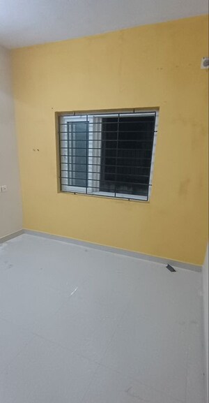 Room in 2 BHK Apartment at DL Pinnacle, Irumbuliyur – for Sale