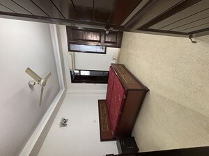 Furnished Amenities in 3 BHK Builder Floor at Saket – for Sale