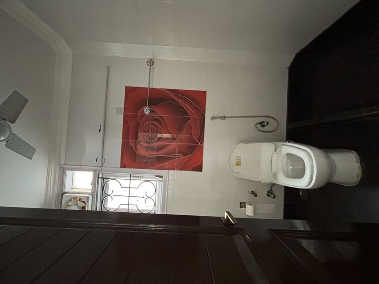 Bathroom, saket 3 Bedroom 1500 Sq.Ft. Builder Floor In Saket Delhi 10168581