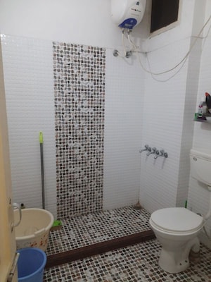 Bathroom in 2 BHK Builder Floor at Sector 38 – for Rent