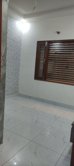 Room in 4 BHK Independent House at Shanti Nagar – for Sale