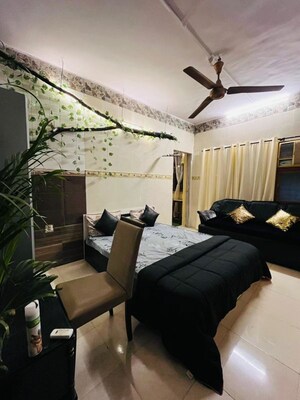 Team Area in 2 BHK Apartment at Rustomjee Elanza, Malad West – for Rent