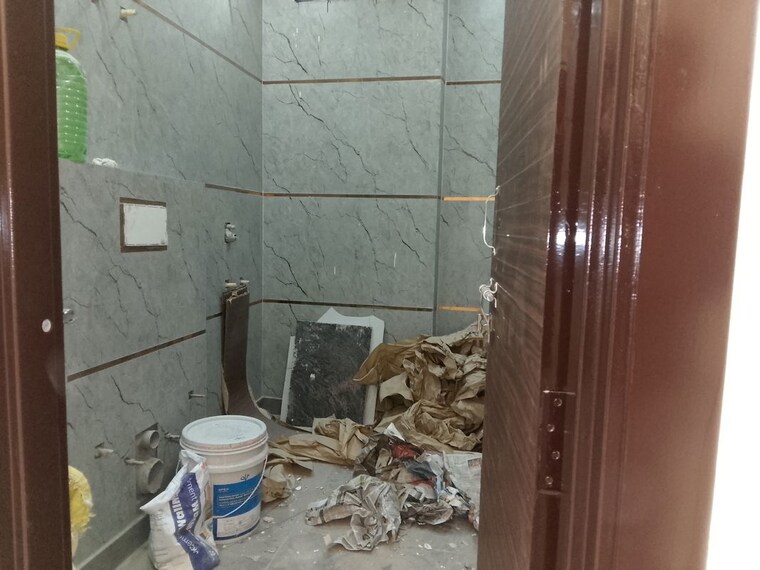 Bathroom, nawada 3 Bedroom 950 Sq.Ft. Builder Floor In Nawada Delhi 10168644