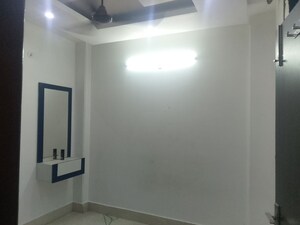 Room in 2 BHK Builder Floor at Nawada – for Rent
