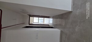 Room in 2 BHK Apartment at Sheth Auris Bliss, Malad West – for Rent