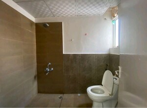 Bathroom in 2 BHK Apartment at Suncity Avenue 76, Sector 76 – for Sale