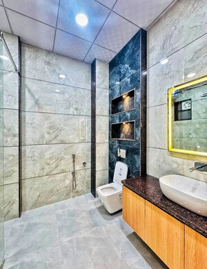 Bathroom in 6 BHK Independent House at Manyawas – for Sale