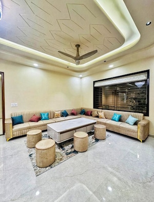 Living Room in 6 BHK Independent House at Manyawas – for Sale