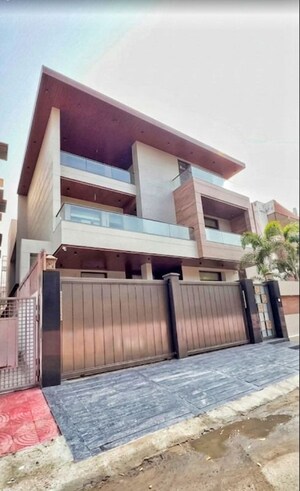 6 BHK Independent House For Sale in Vaishali Nagar