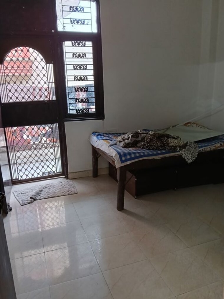Bedroom, rajendra nagar sector 2 3 Bedroom 120 Sq.Yd. Builder Floor In Rajendra Nagar Sector 2 Ghaziabad 10168711