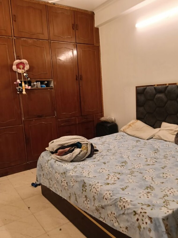 Bedroom, rajendra nagar sector 2 3 Bedroom 120 Sq.Yd. Builder Floor In Rajendra Nagar Sector 2 Ghaziabad 10168711