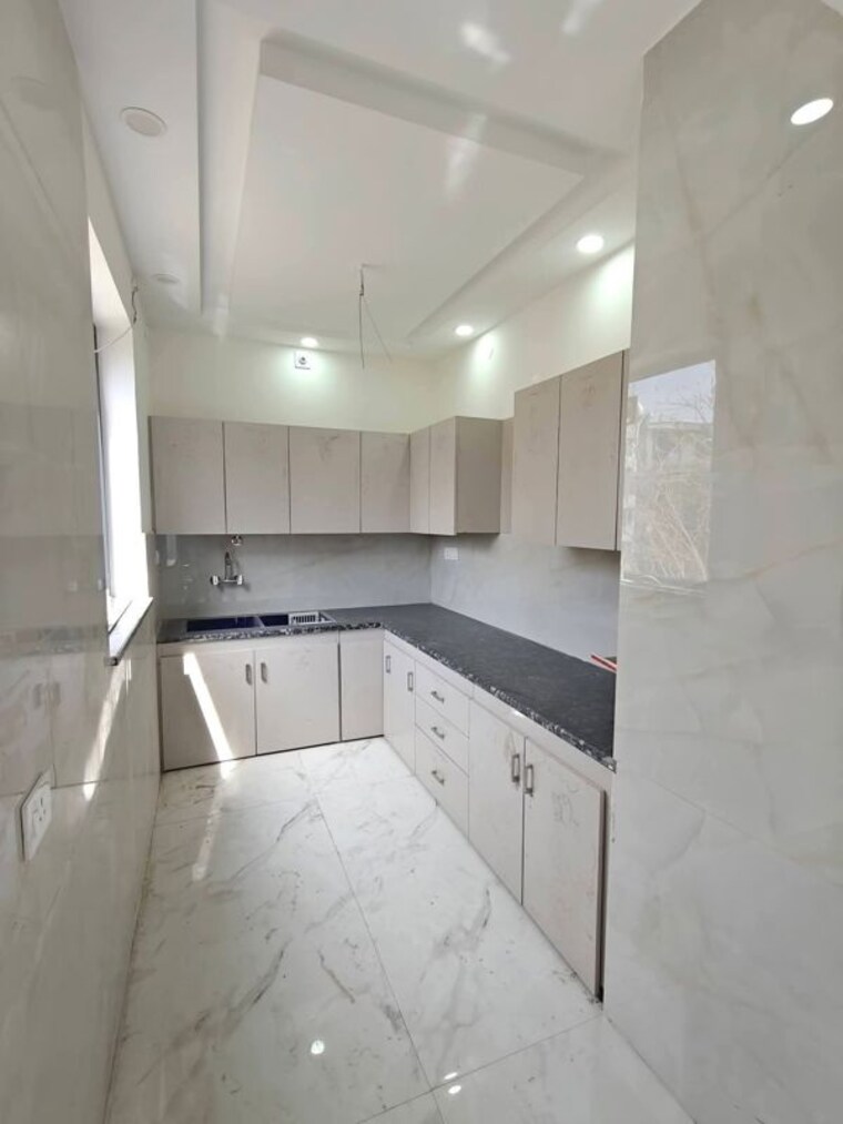 Kitchen, ardee-city 3 Bedroom 2000 Sq.Ft. Builder Floor In Sector 52 Gurgaon 10168706