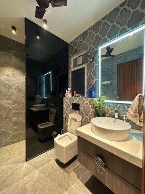 Team Area in 3 BHK Builder Floor at RWA Residential Society Sector 46, Sector 46 – for Rent