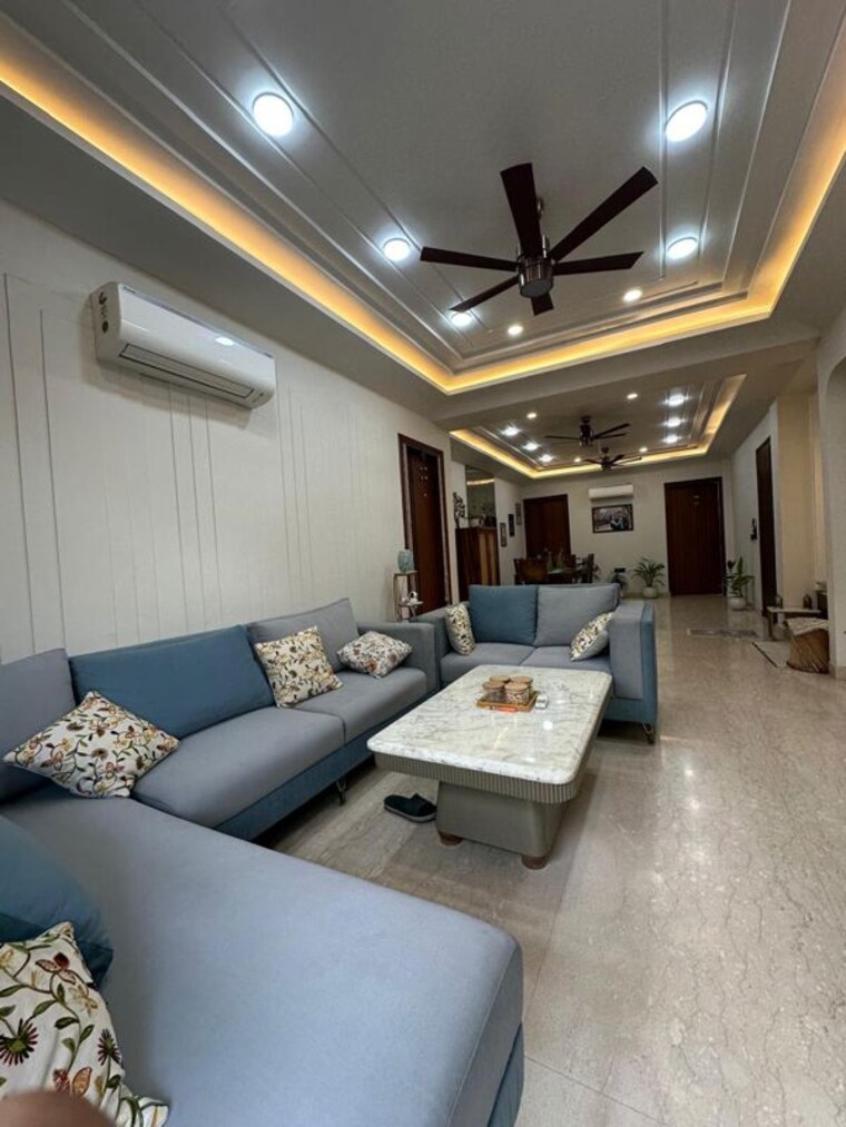 Living Room, rwa-residential-society-sector-46 3 Bedroom 2300 Sq.Ft. Builder Floor In Sector 46 Gurgaon 10168718