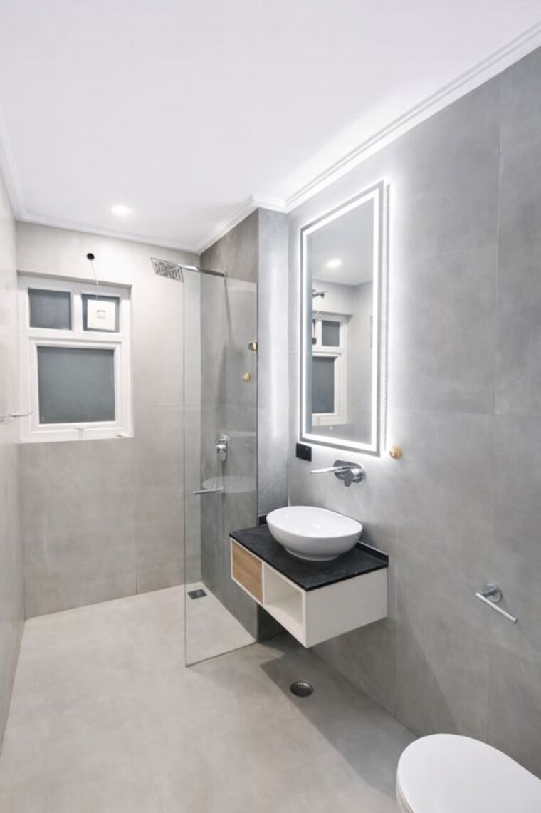 Bathroom, huda-staff-colony 4 Bedroom 2500 Sq.Ft. Builder Floor In Sector 46 Gurgaon 10168740