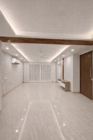 Building Lobby in 4 BHK Builder Floor at Huda Staff Colony, Sector 46 – for Rent
