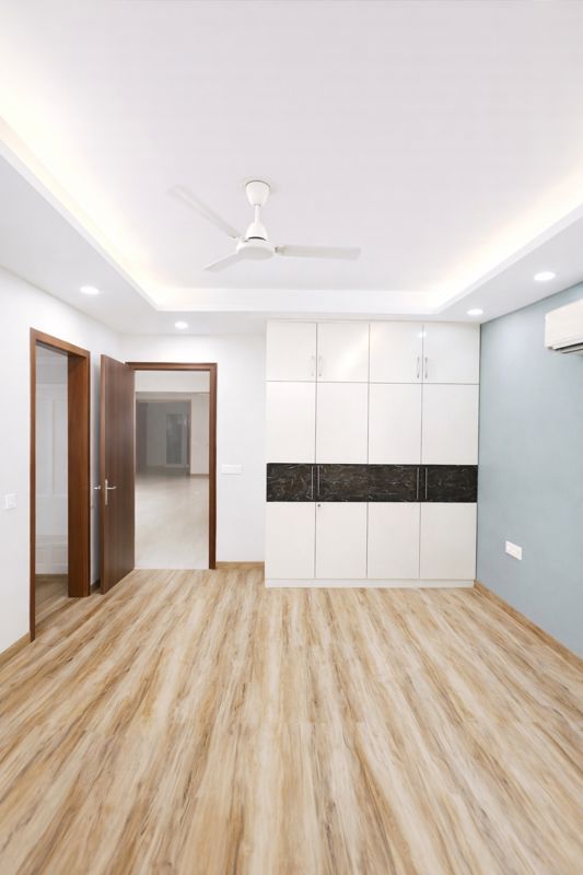 4 BHK + Pooja Room,Servant Room,Study Room,Extra Room,Basement,Store Room Builder Floor For Rent in Huda Staff Colony