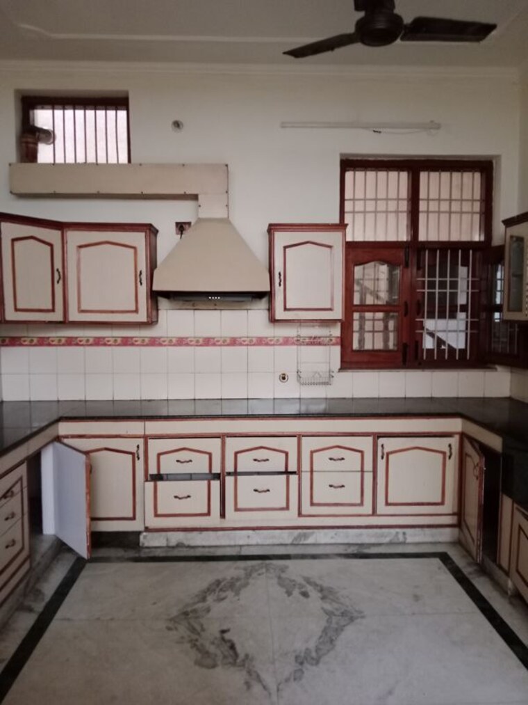 Kitchen/pantry, sector 13 3.5 Bedroom 2600 Sq.Ft. Builder Floor In Sector 13 Panipat 10168751
