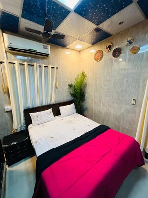 Team Area in 2 BHK Apartment at JPV Pratap Liberty One, Malad West – for Rent