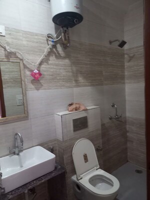 Bathroom in 1.5 BHK Builder Floor at Sector 45 – for Rent