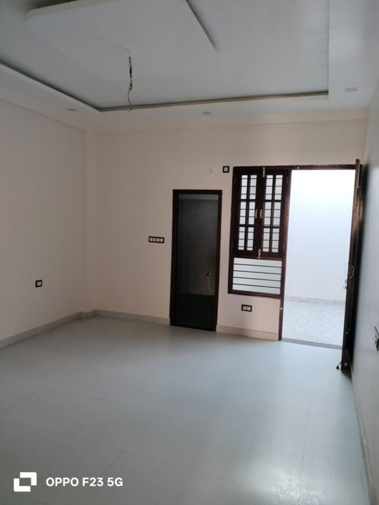 Room, indira nagar 4 Bedroom 2200 Sq.Ft. Villa In Indira Nagar Lucknow 10168801