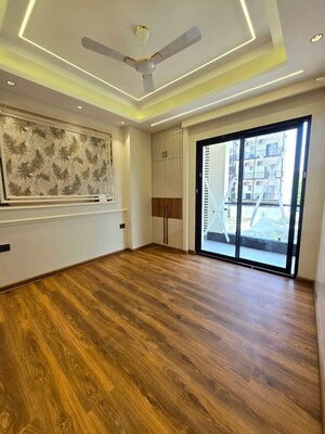 Room in 4 BHK Builder Floor at Ansal API Esencia, Sector 67 – for Sale