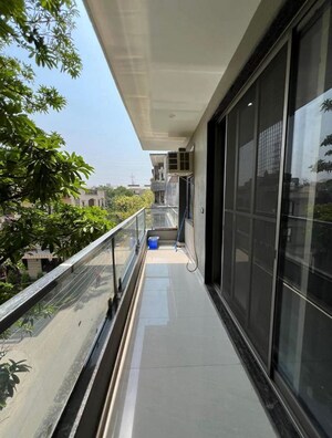 Balcony in 1 BHK Builder Floor at Kohli One Malibu Town, Sector 47 – for Rent