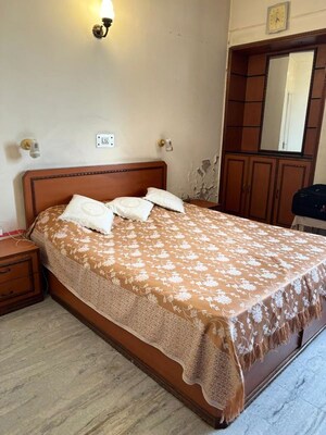 Bedroom in 3 BHK Builder Floor at East Of Kailash – for Rent