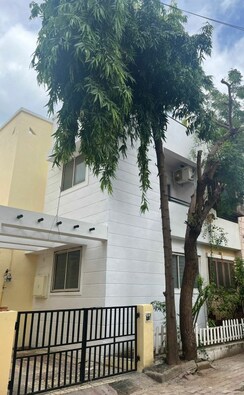 3 BHK + Extra Room Villa For Rent in South Bopal