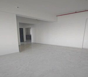 Room in 1 BHK Apartment at Sion – for Sale