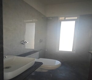 Bathroom in 1 BHK Apartment at Sion – for Sale