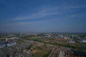 Master Bedroom in 3 BHK Apartment at Arihant Abode, Sector 10 Greater Noida – for Sale