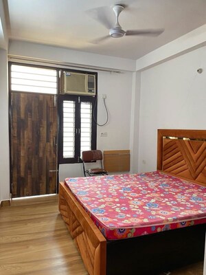 Bedroom in 1 BHK Builder Floor at Saket – for Rent