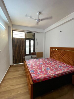 1 BHK Builder Floor For Rent in Saket