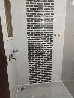 Bathroom in 1 BHK Apartment at Dombivli West – for Rent