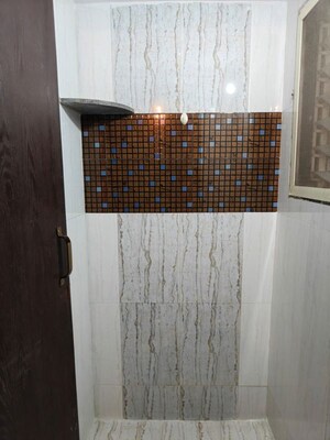 Bathroom in 1 BHK Apartment at Dombivli West – for Rent