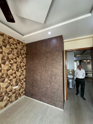 Parking in 2 BHK Builder Floor at Heritage Homes, Sector 9 – for Rent