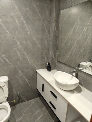 Team Area in 3 BHK Apartment at Vatika City, Sector 49 – for Rent