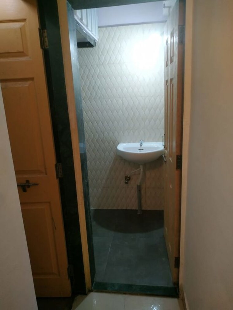 Bathroom, gundecha-greens 1 Bedroom 441 Sq.Ft. Apartment In Kandivali East Mumbai 10168929