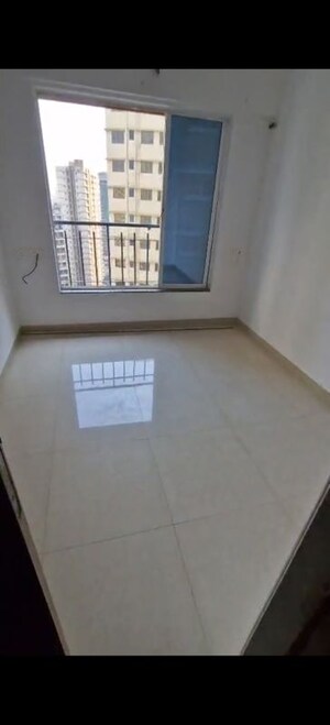 Room in 1 BHK Apartment at Ankur CHS Kandivali West, Kandivali West – for Rent