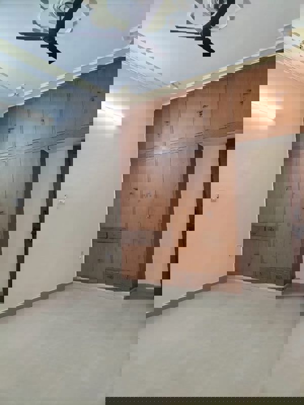 2 BHK + Pooja Room 180 Sq.Yd. Builder Floor in Abhinav Apartment Gurgaon